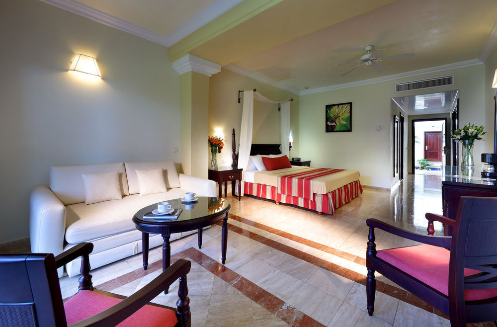 Jamaica – Grand Palladium Jamaica Resort & Spa – Reservation Deposit