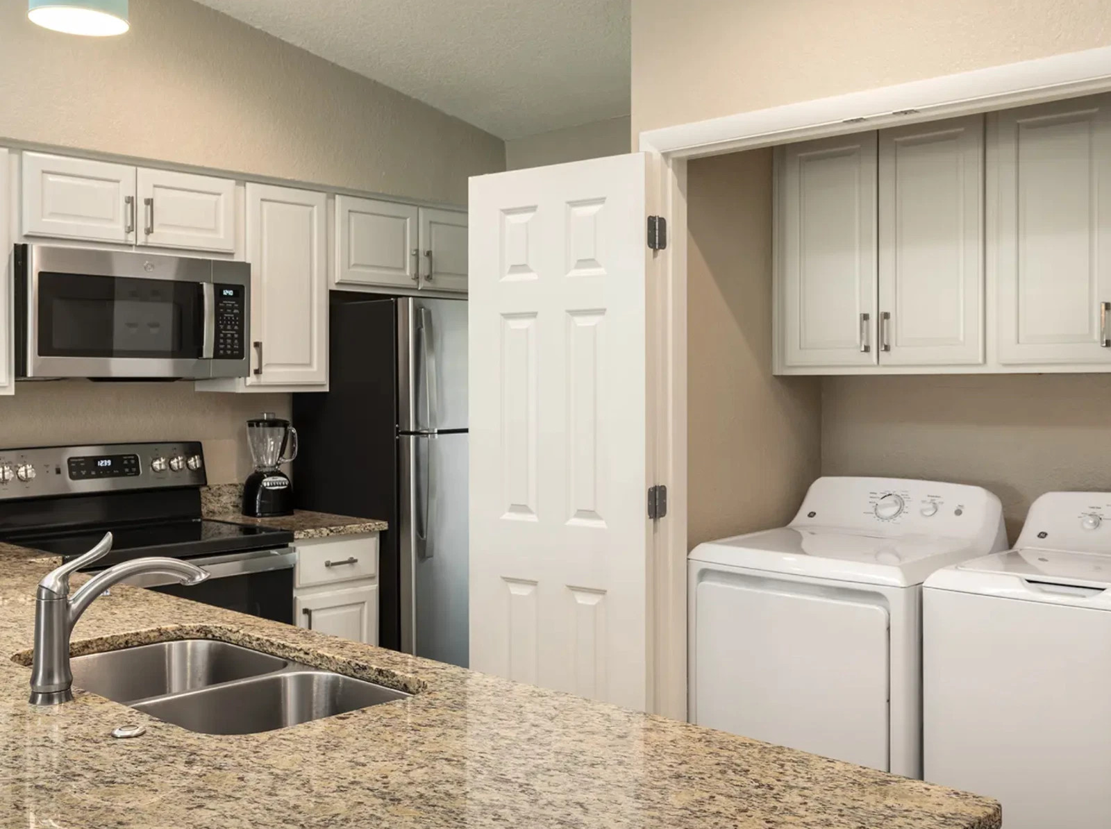 Holiday Inn Club Vacations at Orange Lake Resort Aug 15-22 – 2 Bedrooms