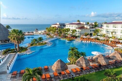 THE GRAND AT MOON PALACE/ MARGARITAVILLE/ THE FIVES & OTHER RESORTS IN CANCUN