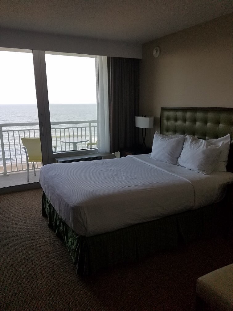 Ocean Beach Club Resort , Virginia Beach Rental July 27- August 3 HAS RENTED
