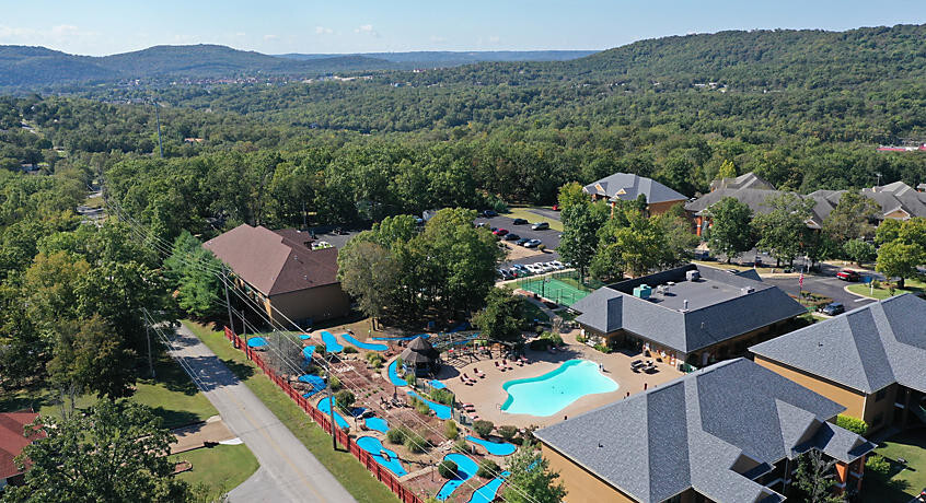 Branson, MO~Falls Village~December 23-26, 2025 Studio, Sleeps 4