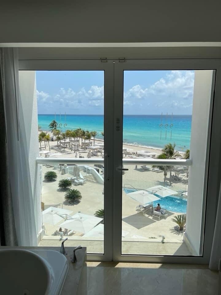 Le Blanc Spa Resort Palace Resorts All-Inclusive Vacation Week VIP Cancun Cabo