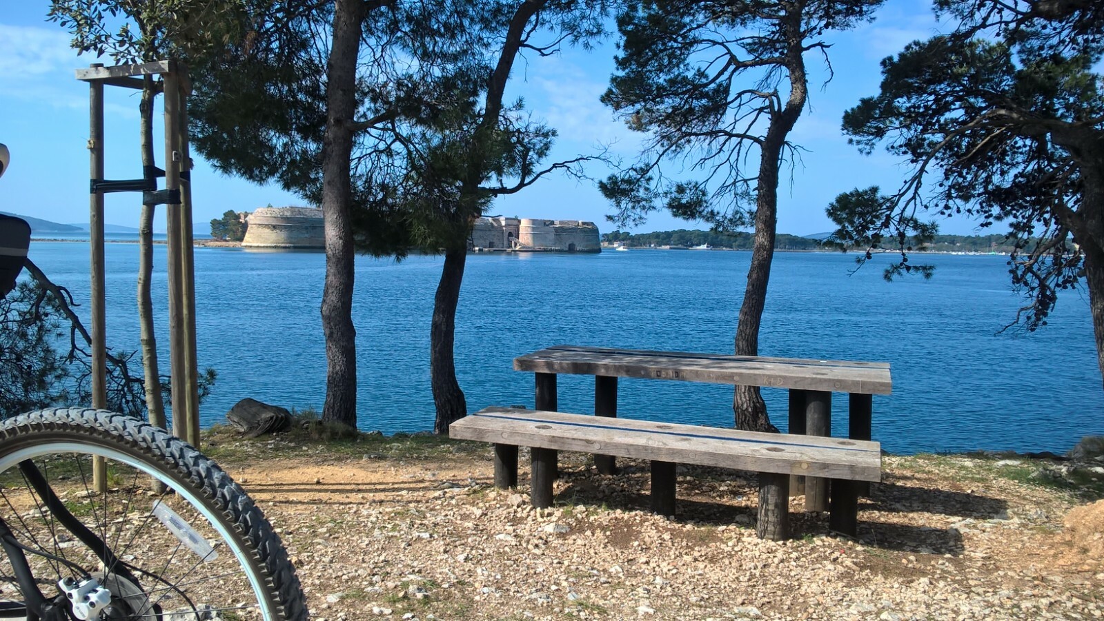Enjoy the middle of dalmatia , in Apartment Blue House