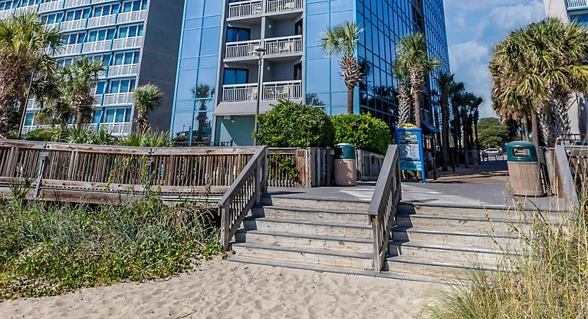 Myrtle Beach SeaGlass Tower Oceanfront Condo 1BR Deluxe Jul 5-9 2026 (4 Avail)