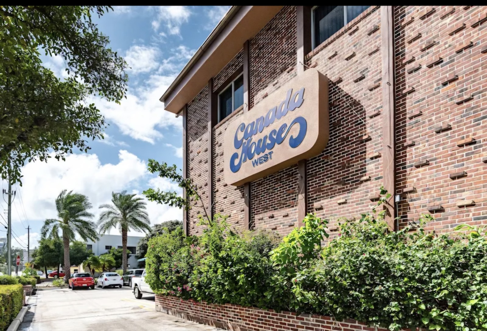 JULY AUGUST ~Canada House Beach Club~South FL~STUDIO CONDO SLPS 4~PRICE PER WEEK