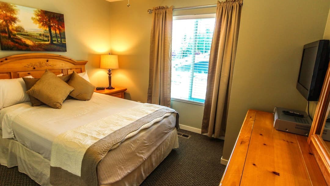 Dec 25 to Jan 1, Skiers Lodge Resort, Park City, Sleeps 4!