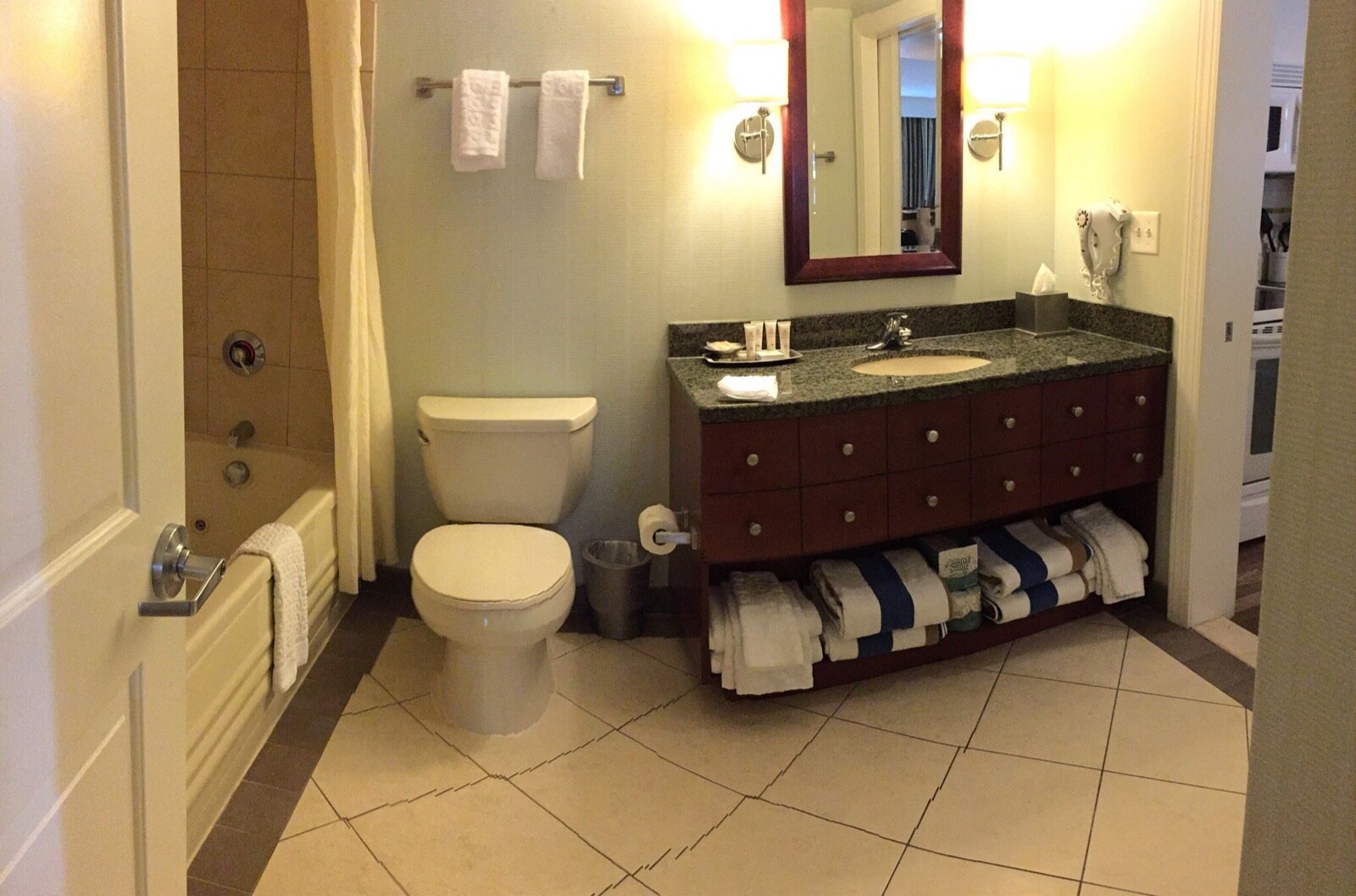 Ocean Beach Club Resort , Virginia Beach Rental July 27- August 3 HAS RENTED
