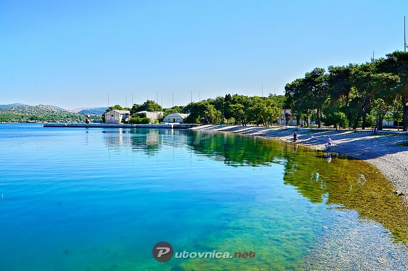 Enjoy the middle of dalmatia , in Apartment Blue House