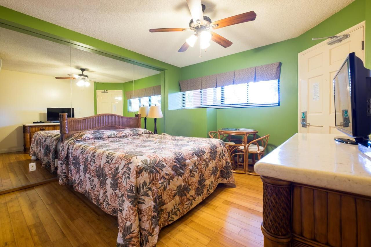 MAUI – KAHANA FALLS RESORT VACATION RENTAL** 1BD/1BA *SPECIAL RATE – $1750.00*