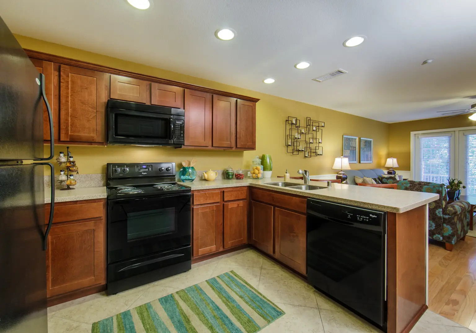 HI Holiday Hills Resort Branson Missouri Vacation Rental 1/2 BDRM 2026-2027