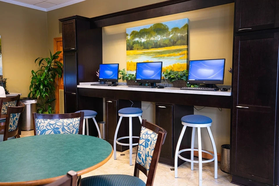 SEPTEMBER WEEKS~Vacation Village at Williamsburg~WILLIAMSBURG~2 BR~SLPS 6~VA
