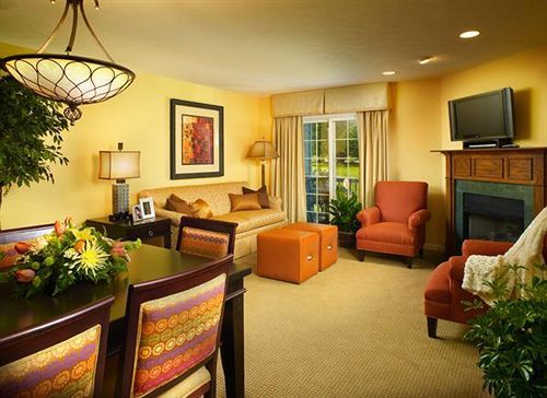 WILLIAMSBURG PLANTATION in Virginia 7 nights 2 Bed 2 Bath Busch Gardens 2018