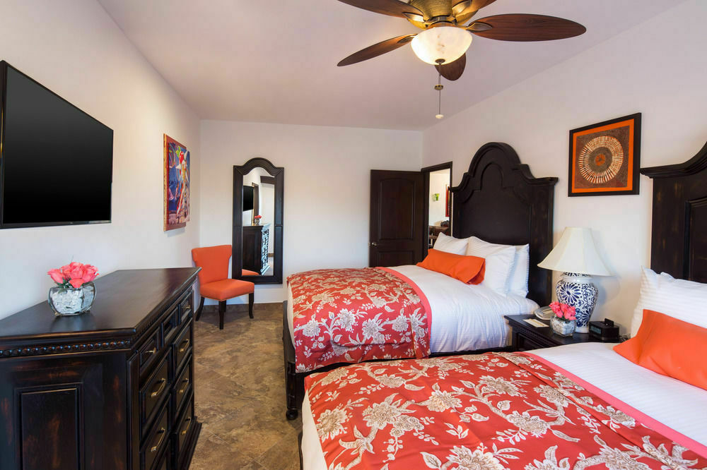 Hacienda Encantada 4 BR Penthouse Cabo San Lucas ($3,500 for the week)