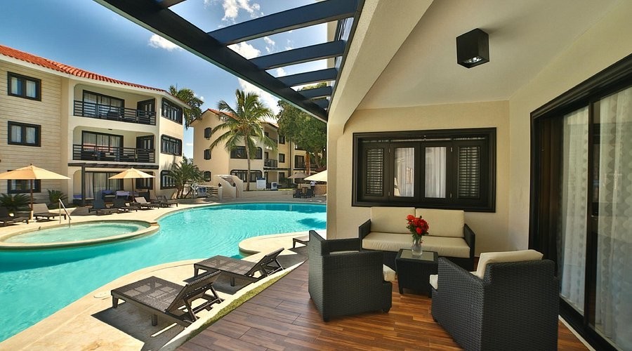 7-Night All-Inclusive Vacation, Royal Suites at Lifestyle Holidays, Puerto Plata