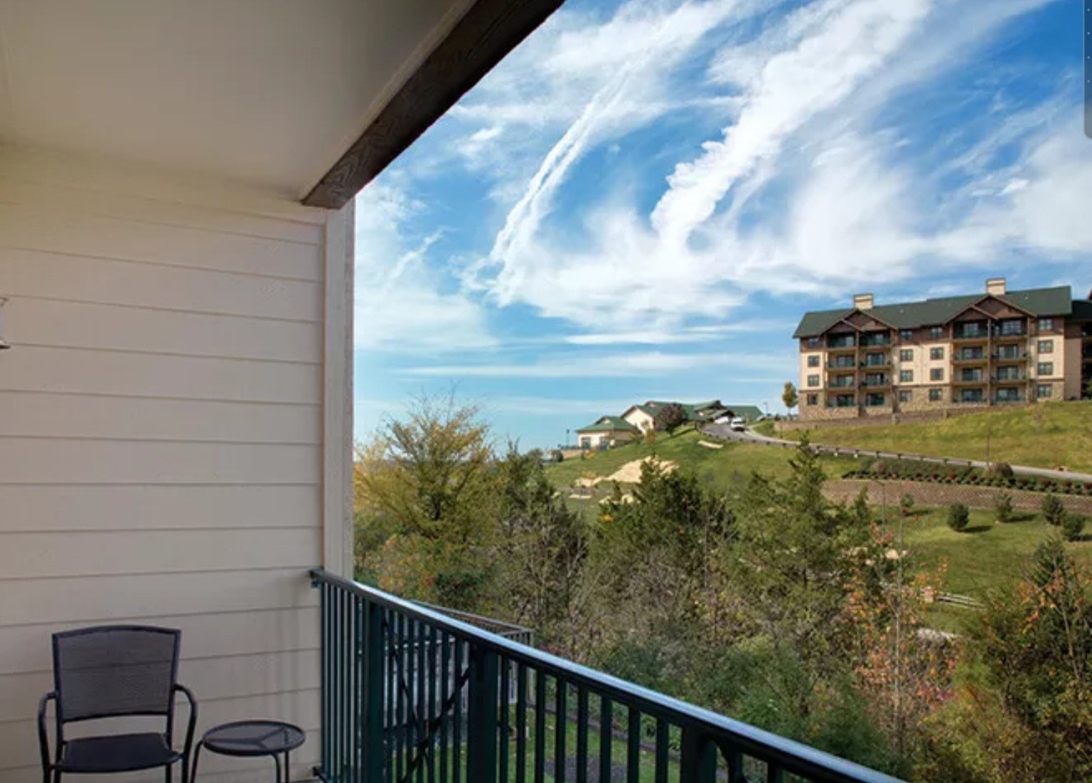 Sevierville, TN,Wyndham Smoky Mountains, 2 Bedroom Deluxe EASTER WEEK April 1-6