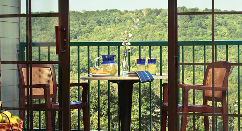 Branson, MO~Falls Village~December 23-26, 2025 Studio, Sleeps 4