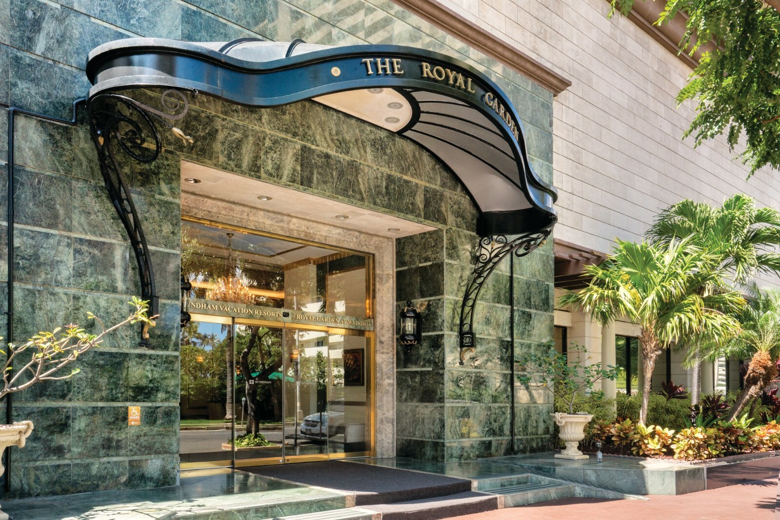 Club Wyndham Royal Garden Waikiki Honolulu Hawaii Hotel ANY 3 Night 2023 STUDIO