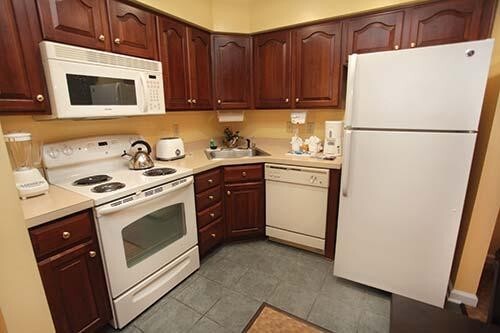 “VACATION VILLIAGE AT WILLIAMSBURG”-2 Bedroom-Several SEPTEMBER DATES!!!