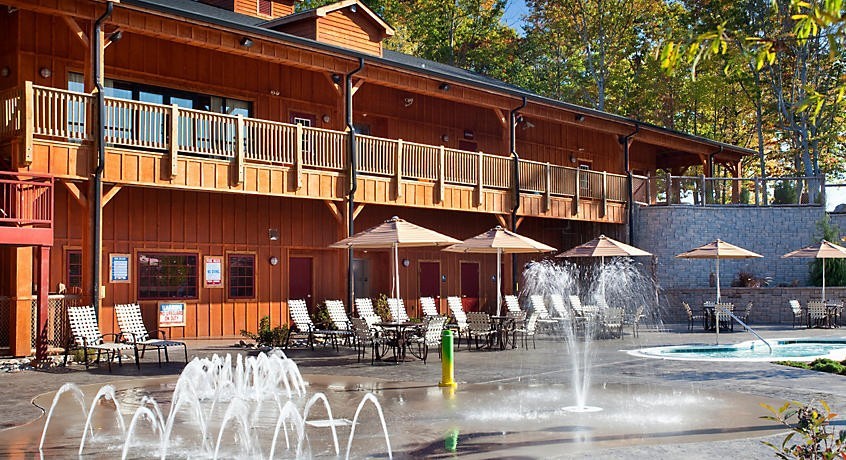 🏔️ Blue Ridge Mountain Getaway! Shenandoah Crossing 2BR Cabin Jul 12-16 2026