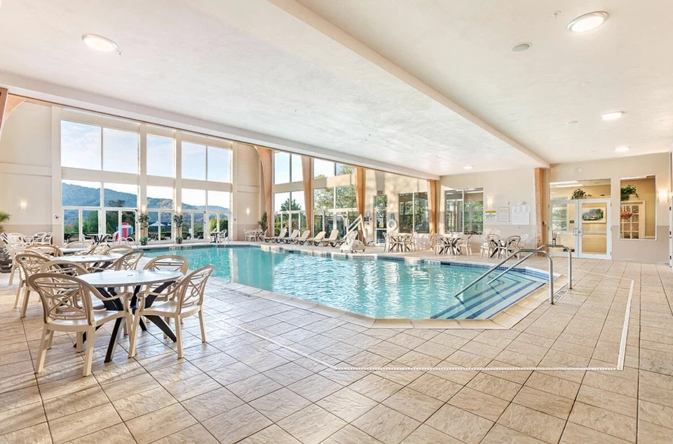 OCTOBER WEEKS~Vacation Village in the Berkshires Resort -1BR CONDO~MA~ SLPS 4