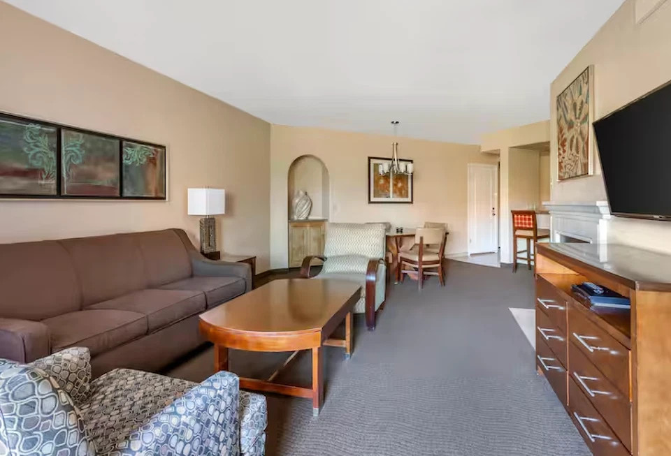 AUGUST 1-8~ Ridge On Sedona Golf Resort ~ AZ~1BR CONDO /SLPS 4