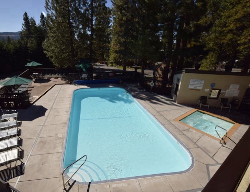 Club Tahoe Incline Village NV 2 bedroom + loft for 6 summer July 24-31