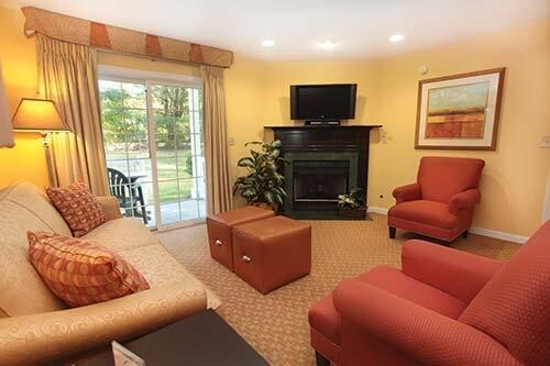“VACATION VILLIAGE AT WILLIAMSBURG”-2 Bedroom-Several SEPTEMBER DATES!!!