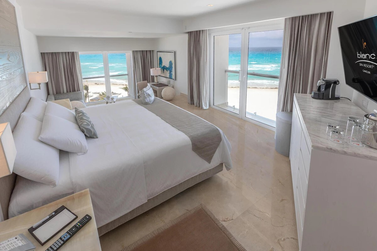 Le BLANC PALACE CANCUN DIAMOND VIP ELITE ALL INCLUSIVE ADULTS ONLY 18+ RESORT